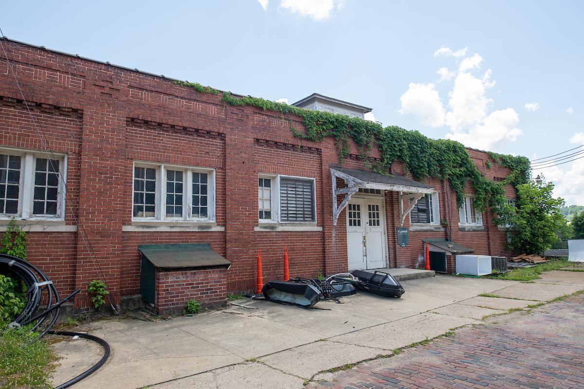 Photo of Ridges Building 34, which houses the Maintenance Shop